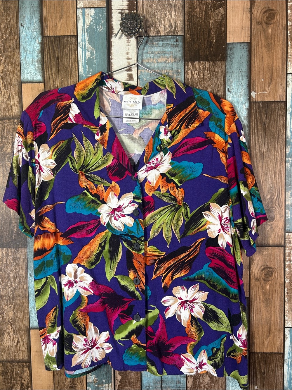 Bentley Purple Floral Hawaiian Button-Down Shirt rayon made in Mexico